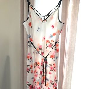 Perfectly comfortable floral dress